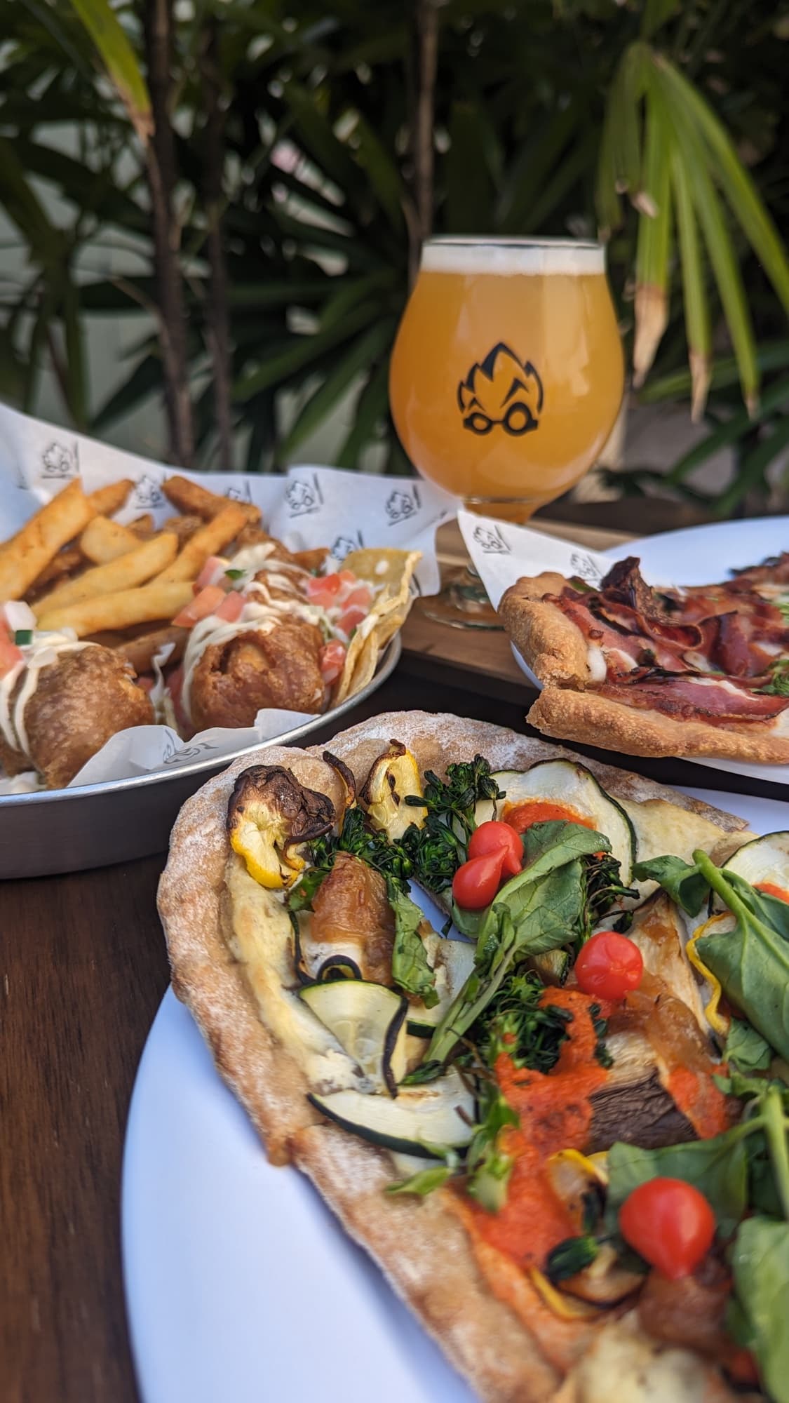 Beer Lab — The HALL at Pearlridge — hazy beer pizza spread