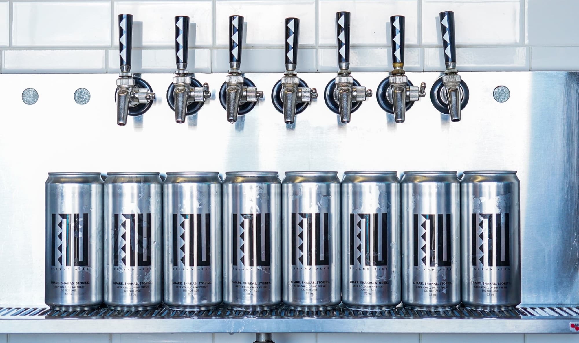 Inu Island Ales — tap handles above can row