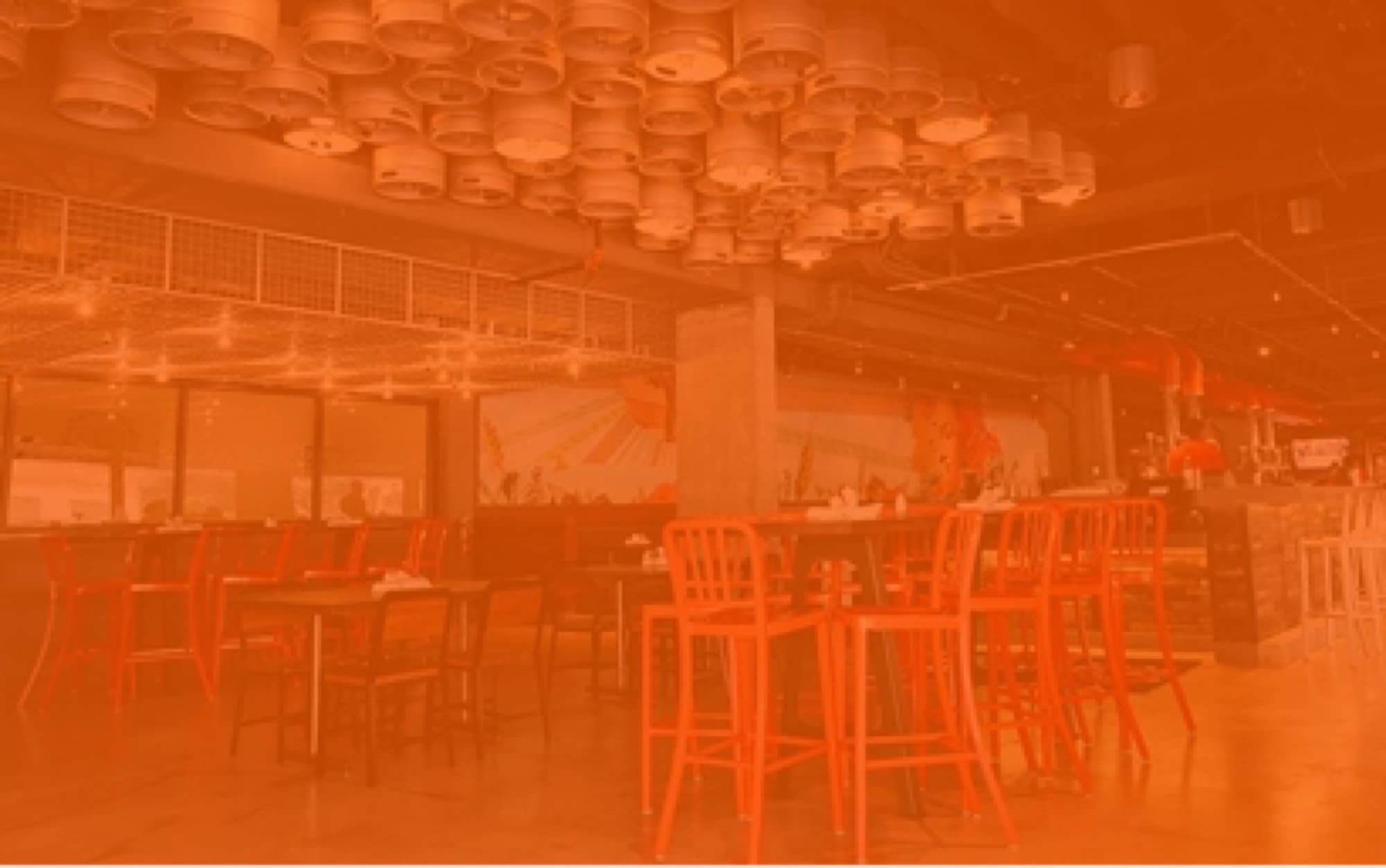 Maui Brewing — Waikīkī — keg ceiling dining tables